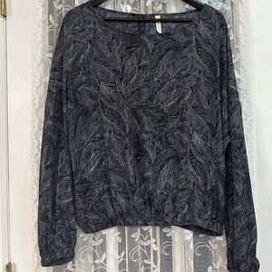 Mia & Tess Women Gray Black Pattern Long Sleeve Blouse Size L